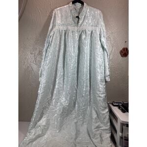 Character‎ Light Blue Long Sleeve Button Down Satin Nightgown Vintage Size Large
